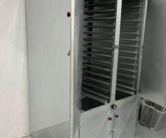 Defumadora Industrial a Gas para 30 bandejas, com 4 fogareiros e 3 ventiladores