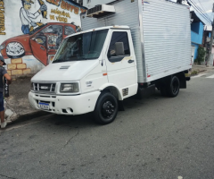 Iveco Refrigerada Com serviço