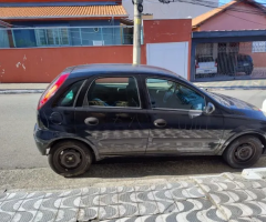 vende-se corsa com a mecânica revisada, manual, notas dos serviços e peças antigas