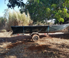 Canoa uberfort e carretinha