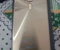 ZenFone 3 celular muito novo