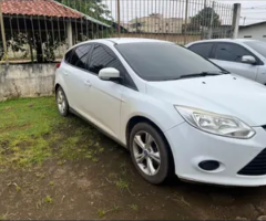 Vendo ou troco em material de construção Ford Focus 2014/15 manual