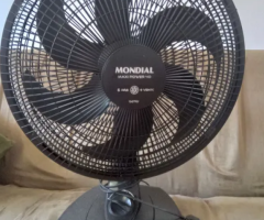 Ventilador mondial 40cm funcionado perfeitamente