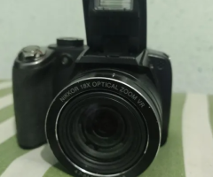 Vende câmera Nikon em ótima estado