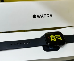 Apple Watch SE 44mm