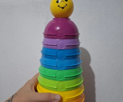 Torre de potinhos Fisher Price nova