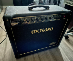 Meteoro 210 gs amplificador guitarra