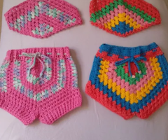 Conjunto infantil de crochê de 3 a 5 meses