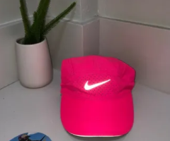 BONÉ NIKE TAILWIND ROSA SEMINOVO