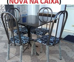 Entrega e Montagem Gratis!!Conjunto de Mesa 4 Cadeiras Nova Na caixa!!