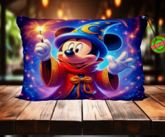 Travesseiros personalizados de Mickey e Minnie tamanho 50 x 40.